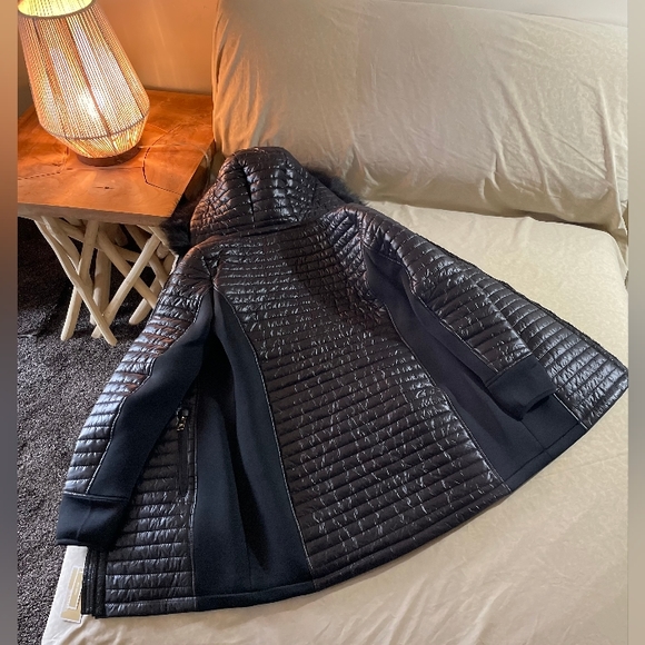 NWT Stunning Michael Kors Black MK Puffer Coat Plush Fur Designer Jacket S - 3X - Picture 8 of 14